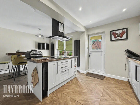 3 bed Semi-Detached for sale Image 5