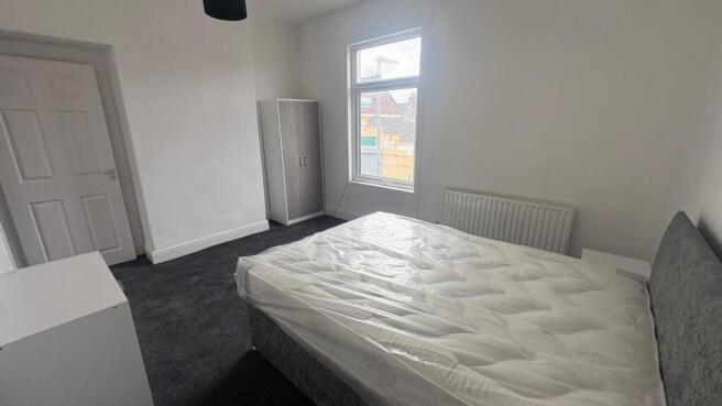 3 bed Terraced to rent Image 9