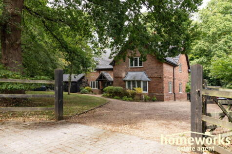 Fakenham Road, Beetley, Dereham, NR20