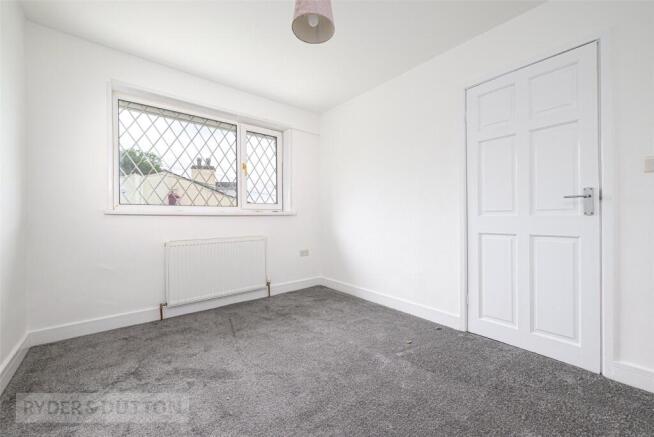 3 bed Terraced for sale Image 12