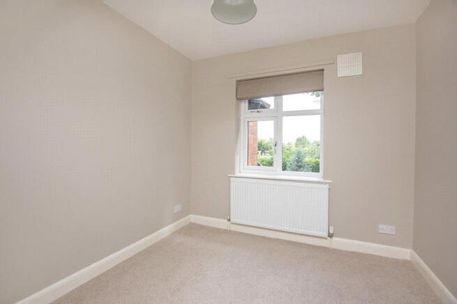 2 bed Semi-Detached to rent Image 8