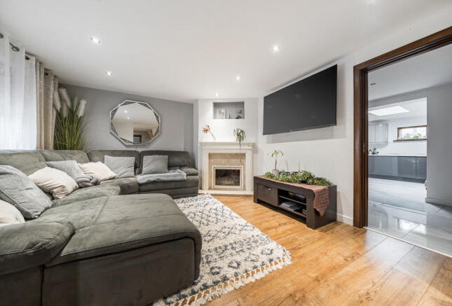 1386700-8-693ac29...