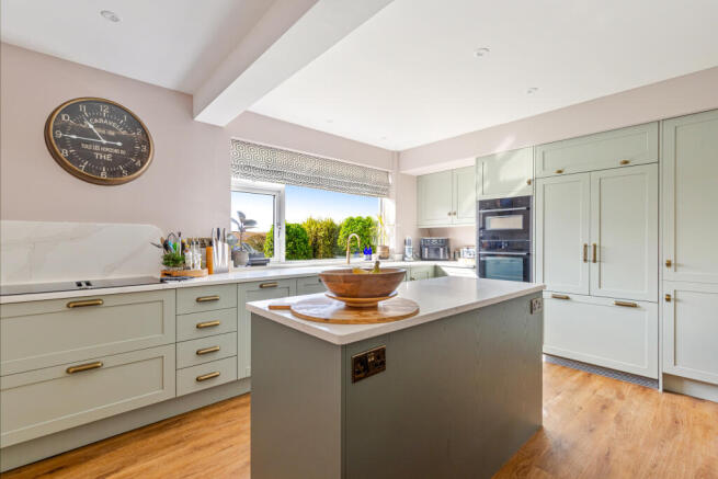 A09 - Holbrook Farm, Stokenham - 251006