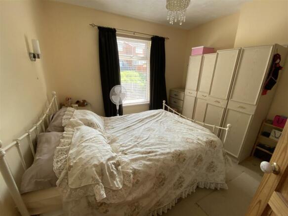 Bedroom no.1 front double: