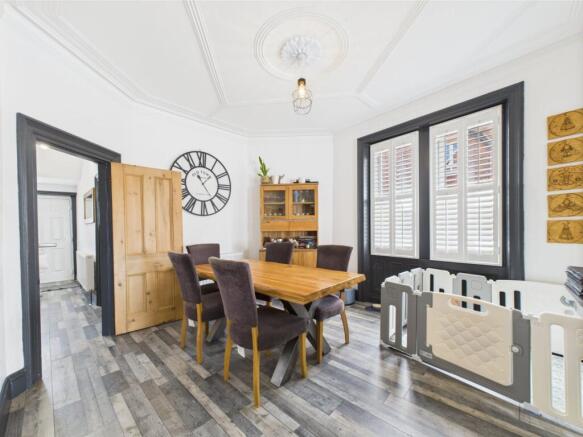 Kitchen/Dining Room
