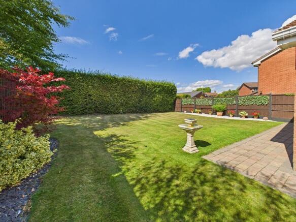 CAM02854G0-PR0438...