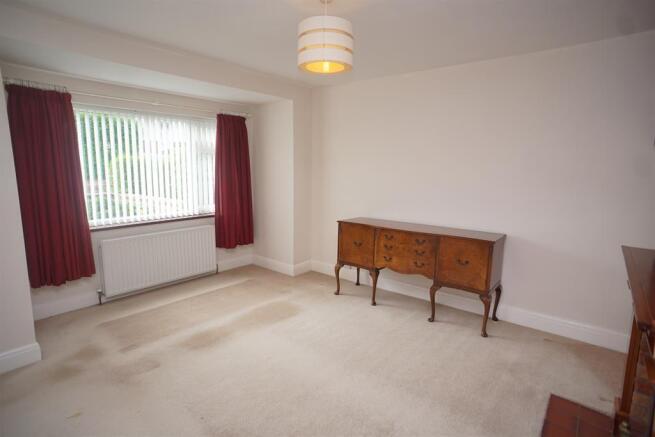 3 bed Semi-Detached to rent Image 6