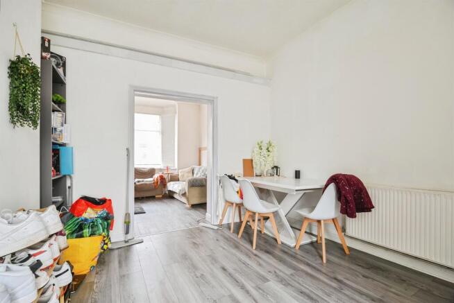 2 bed Terraced for sale Image 7