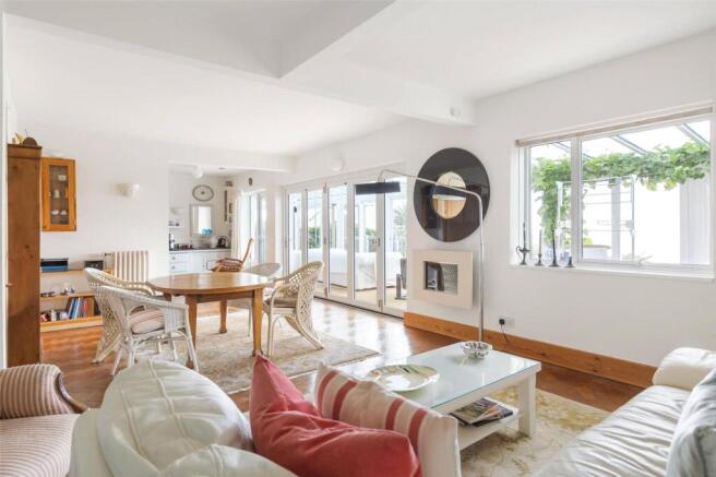 Sidmouth Road, Lyme Regis, Dorset, DT7 photo 3