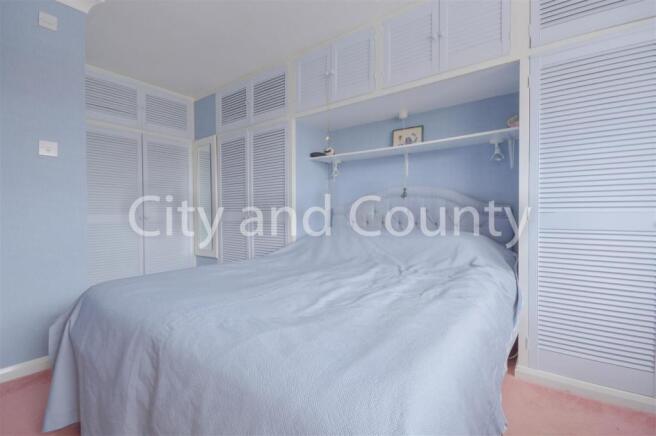 Bedroom 1.jpg