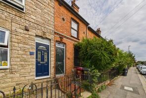 161, Elgar Road, Reading RG2 0DH