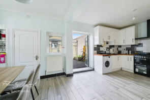 102, Tewson Road, London SE18 1AY
