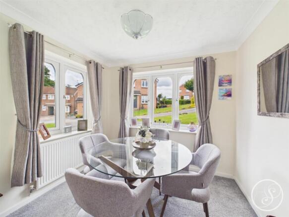 2 bed Bungalow for sale Image 7