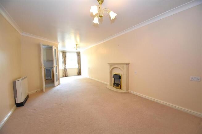 Coachman Court, 35 Ashingdon Road, Rochford photo 4