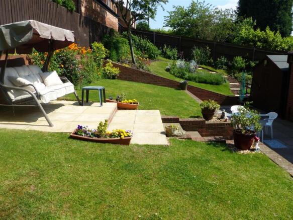 REAR GARDEN 1.JPG