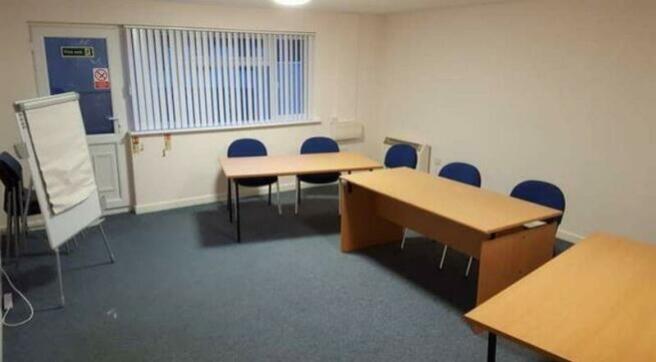 11163_11892737_IMG_02_0000_max_656x437