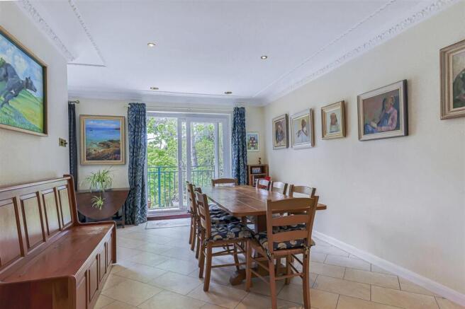 Canford Cliffs Road, Poole, BH13 photo 4