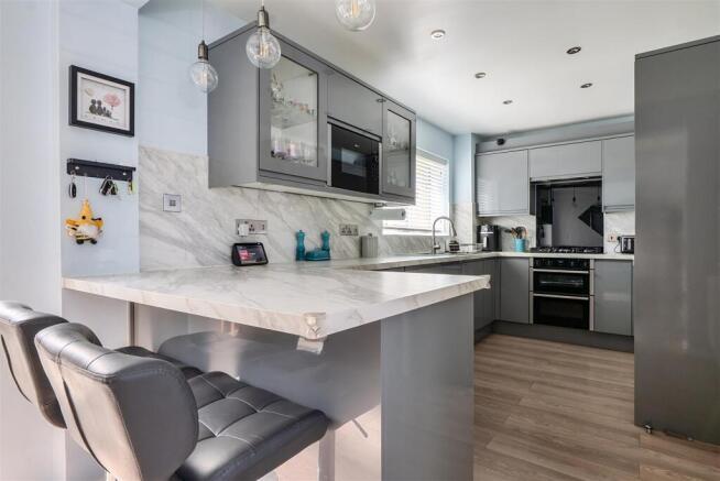 Kitchen/Dinning Area