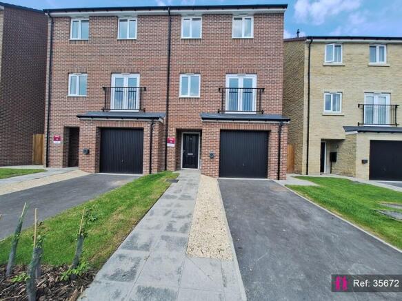 3 bed Semi-Detached for sale Image 4