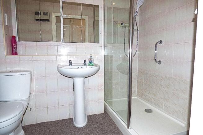 SHOWER ROOM