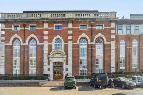 Flat 17, Bazalgette Court, Great West Road, London W6 9AG