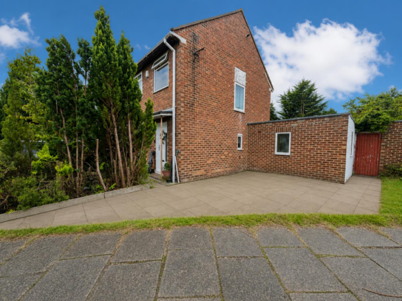3 bed Semi-Detached for sale Image 11