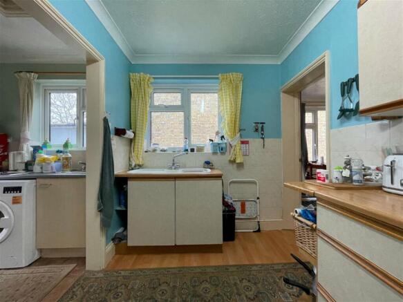 Photo 9