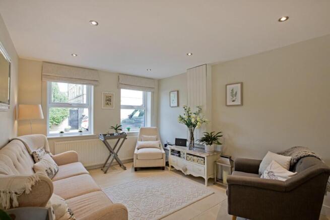 4 bed Terraced for sale Image 6