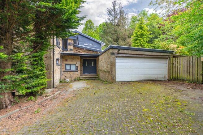 5 bed Detached for sale Image 5