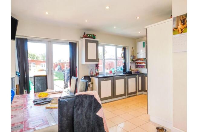 Kitchen/Dining Room