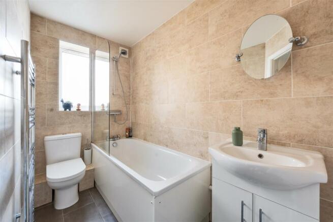 Greenacre Gardens, E17