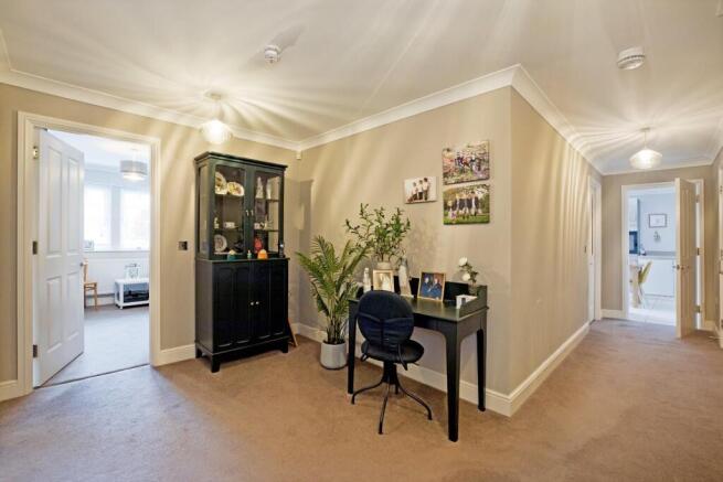 2 bed Retirement Property for sale Image 5