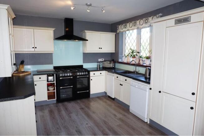 Kitchen / Diner