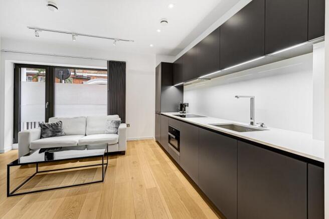 Lounge / Kitchen