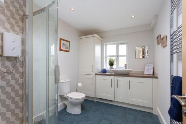 4 bed Detached for sale Image 8