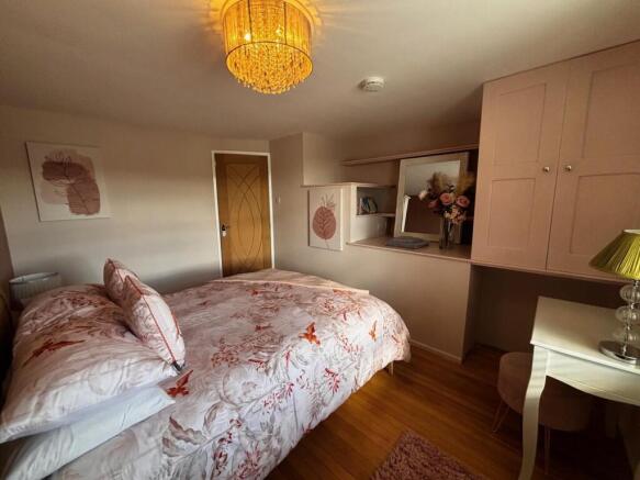 3 bed House for sale Image 7