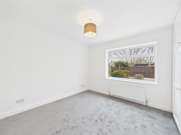 2 bed Detached Bungalow for sale Image 7