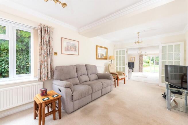 Darlow Drive, Biddenham, Bedfordshire, MK40 photo 4