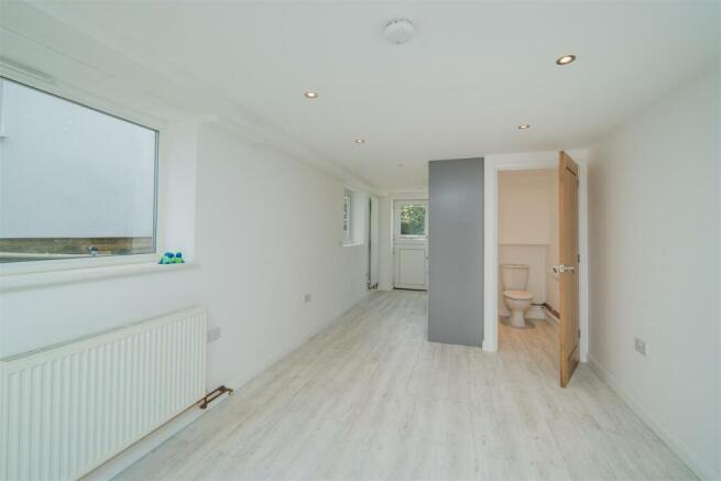 Detached Potential Annexe/Former Garage