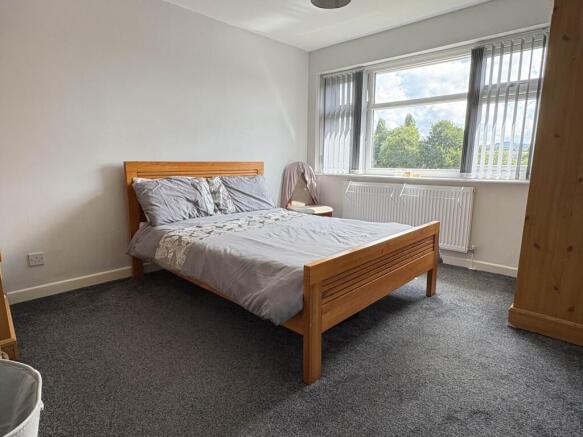 3 bed Town House for sale Image 7