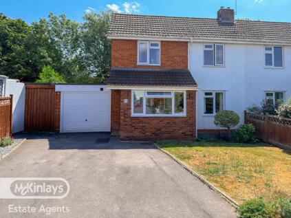 Large 2 Bed Home with 3 Reception Rooms & Sunny Rear Garden, Galmington, Taunton