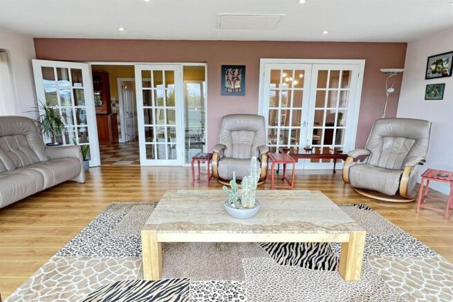 Garden Room 2