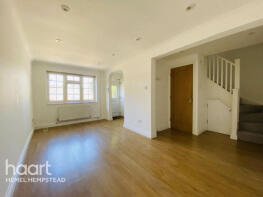 2, Manor Cottages, High Street, Kings Langley WD4 8BH