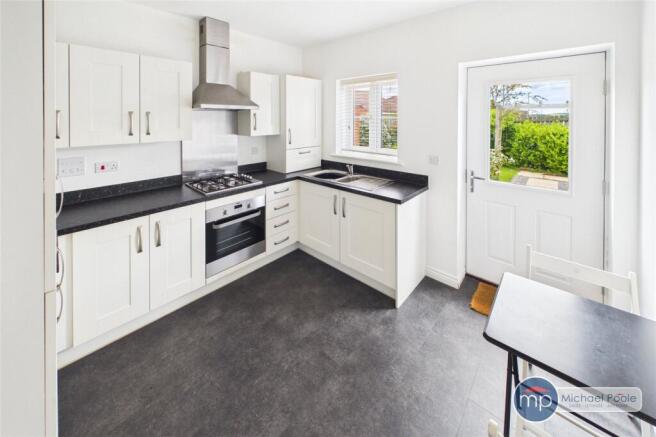 2 bed Bungalow for sale Image 6