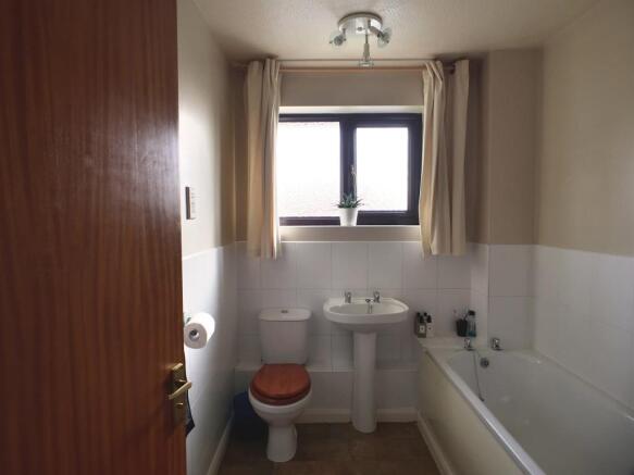 Family Bathroom: