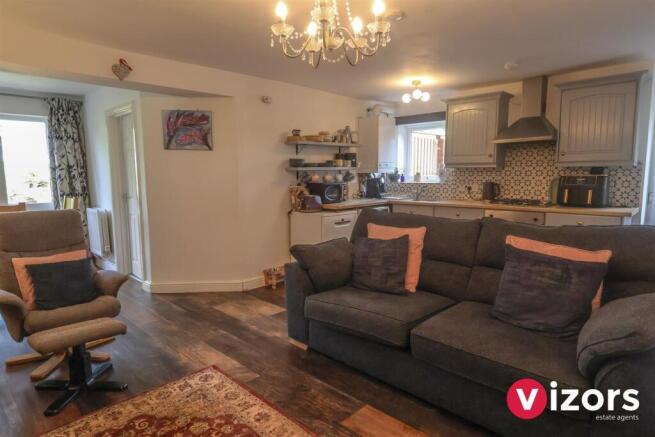 Open Plan Living Room/Kitchen