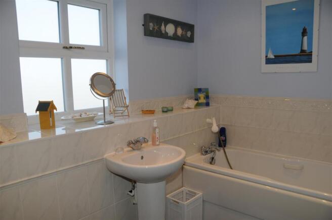 bathroom 1.JPG
