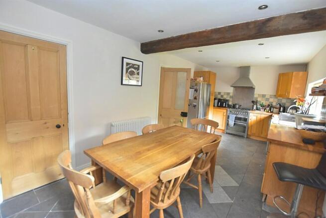 Kitchen diner