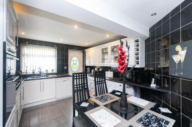 Kitchen 3