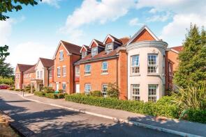 Flat 31, 14 Claridge House, Church Street, Littlehampton BN17 5FE